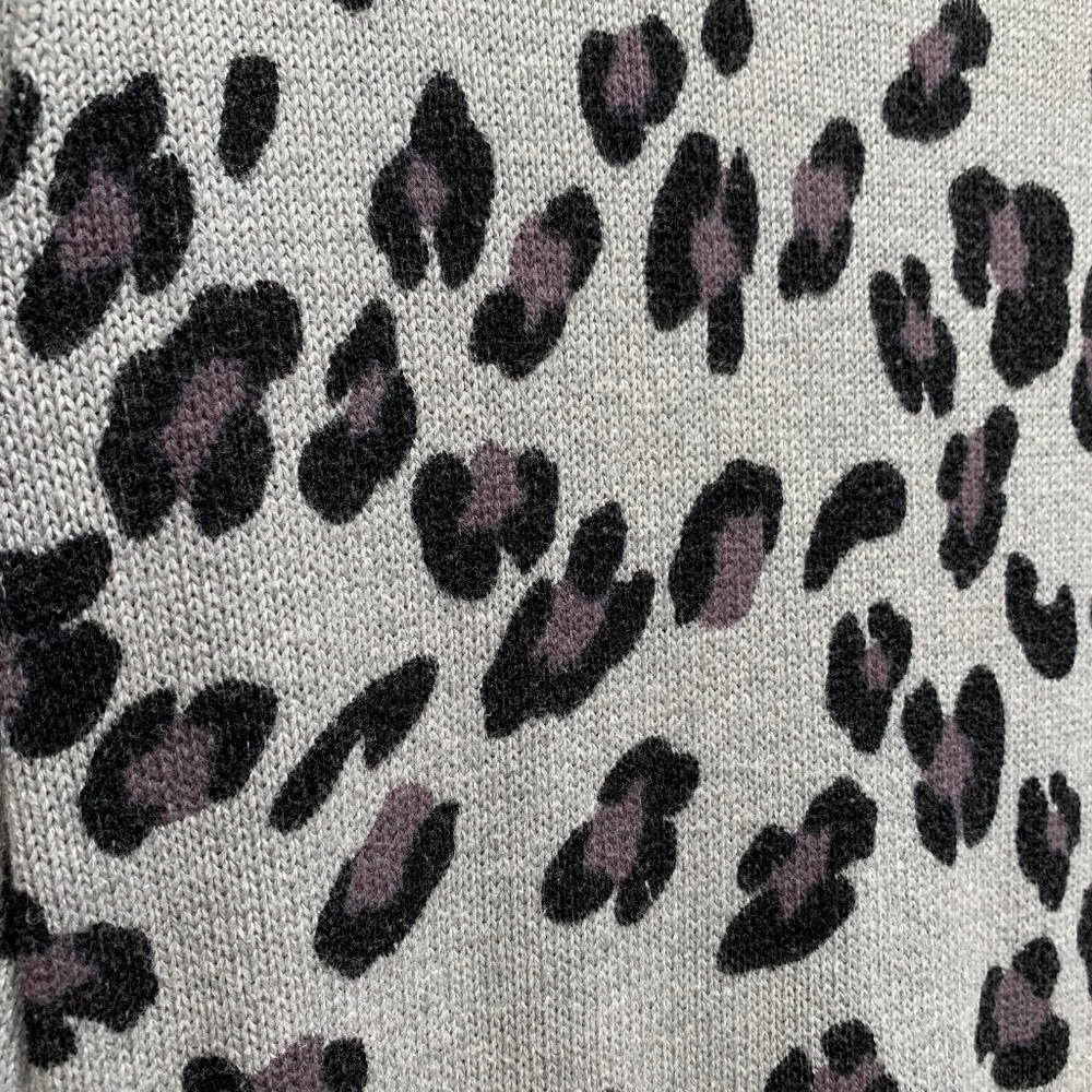 PINK Victoria’s Secret Leopard Print Sweater, - Picture 6 of 8